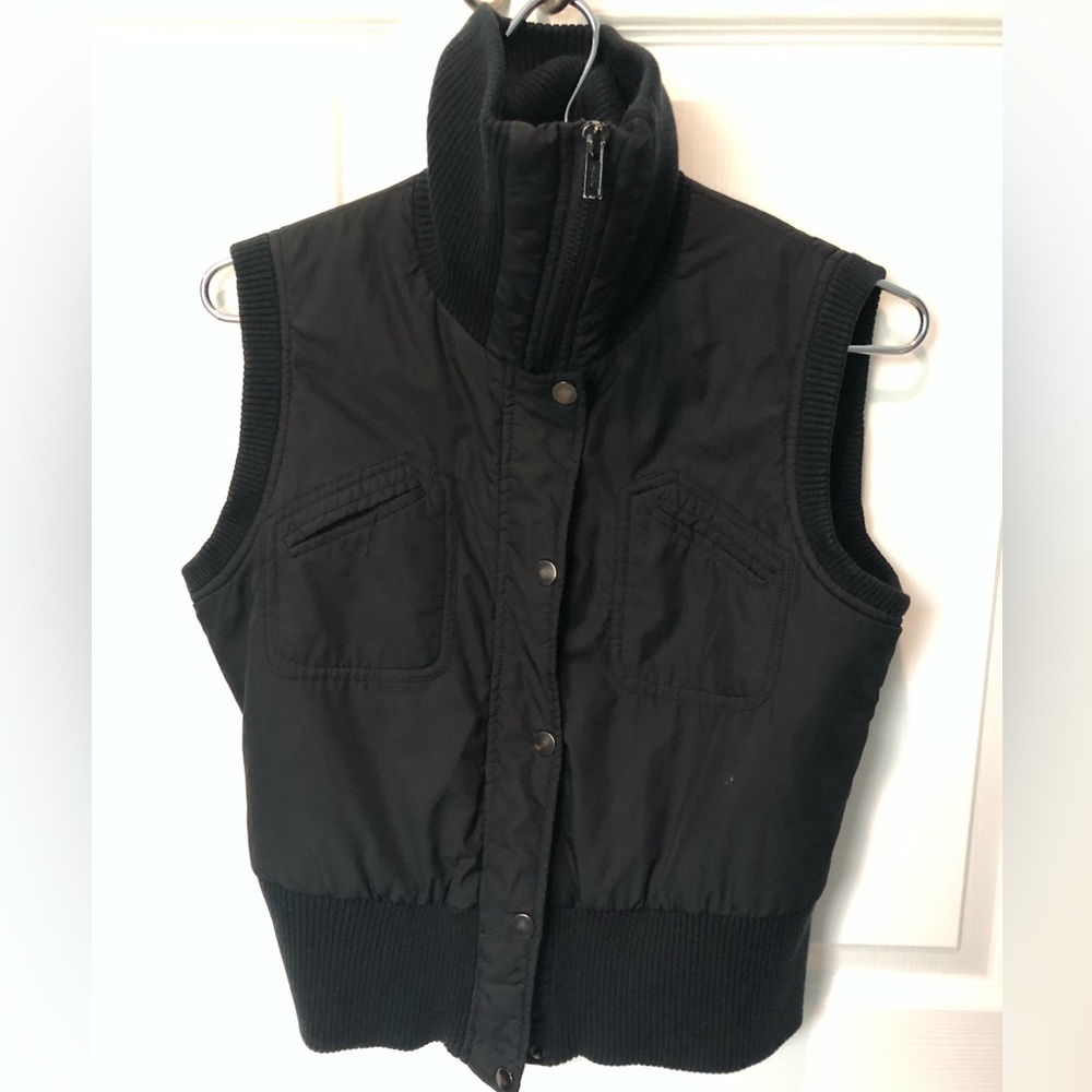 Copper Key Black Zip and Botton Vest Size M